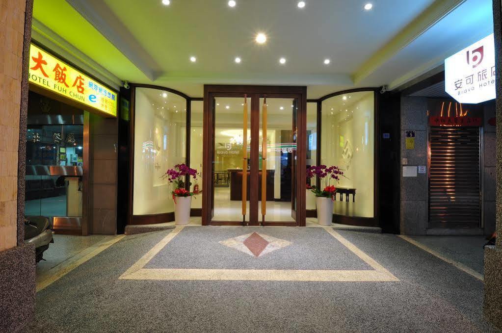 Bravo Hotel Taichung Exterior foto